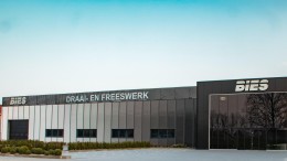 Het VOF neemt draai- en freeskampioen over