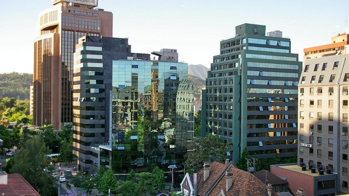 Allen & Overy adviseert rondom beursgang vastgoedfonds NEPI Rockcastle