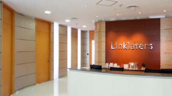 Linklaters past beloningsmodel aan