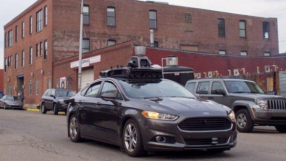 KPMG: 'Autobouwers moeten fuseren tegen Google'