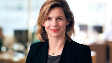 Annemarie de Best naar DataroomServices