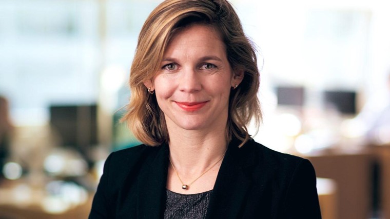 Annemarie de Best naar DataroomServices