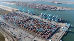 Duitse reder neemt belang in APM Terminals in Rotterdamse haven