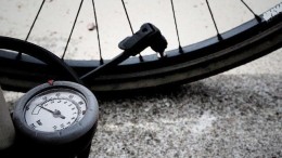 Piepjong fietsbedrijf koopt stokoud onderhoudsbedrijf