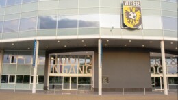 Gedoemd Vitesse mag blijven hopen op weer een overname