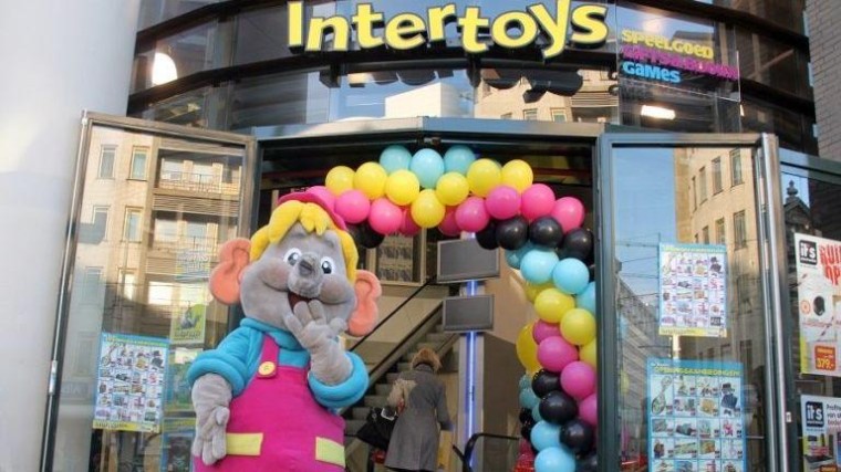 Intertoys te koop, BCC en Blokker volgen