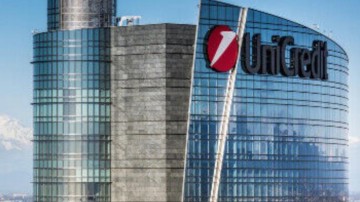 Grootste bank van Italië mag rivaal overnemen