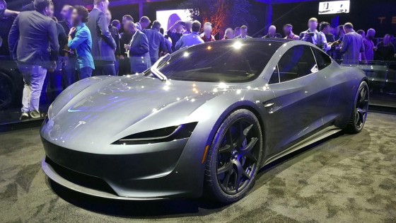 Tesla-baas geeft uitleg over vreemde tweets