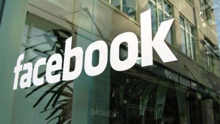 Facebook krijgt 'afschrikwekkende' boete voor overname WhatsApp