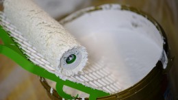 Eeuwenoud schildersbedrijf neemt eeuwenoude collega over