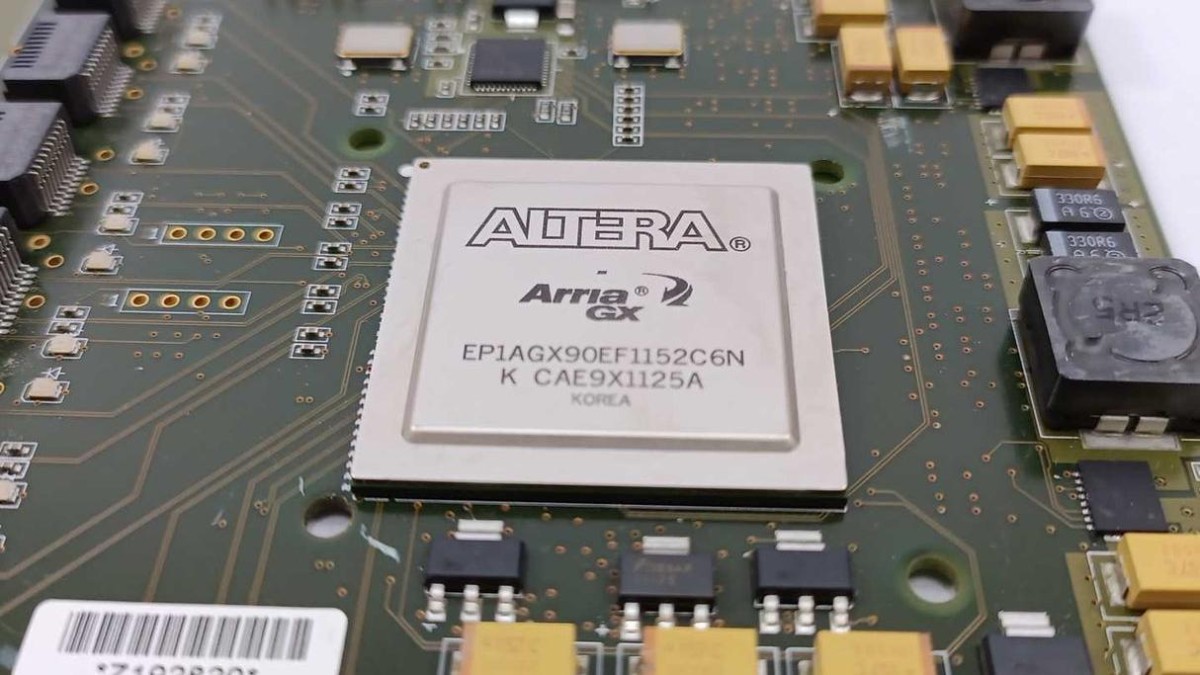 Intel stoot groot belang in chipmaker Altera af