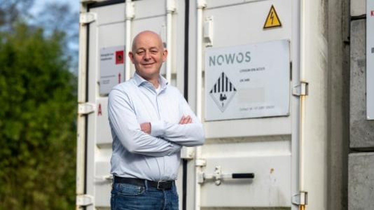 Accureparateur NOWOS stoot door na financieringsronde