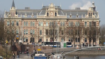 Clifford Chance benoemt drie counsels