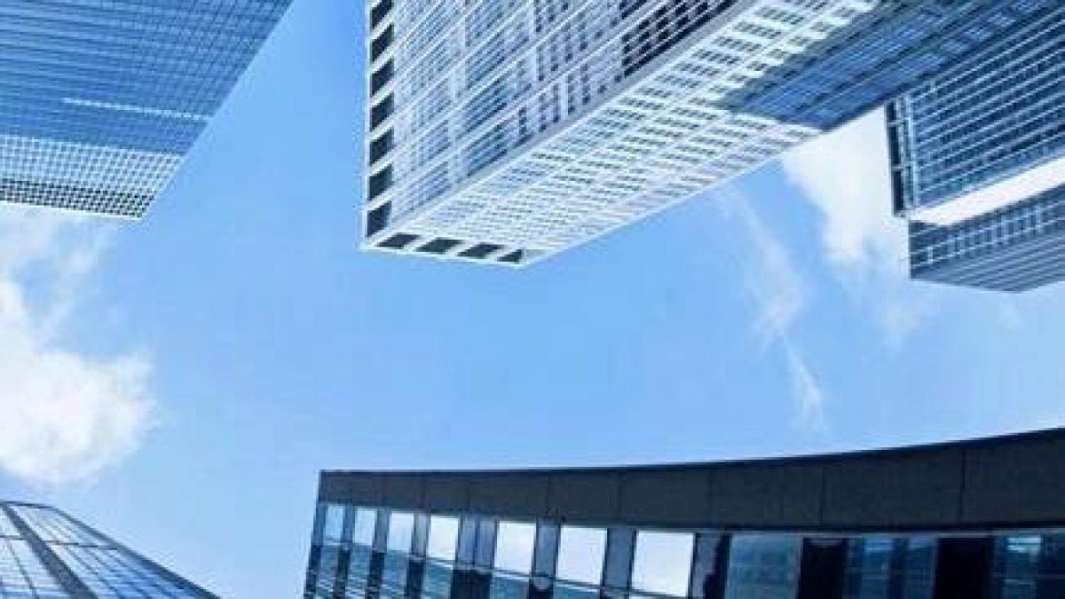 Eurocastle koopt onderdeel Unicredit