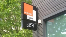 Waarom een telecombedrijf een bank in de etalage zet