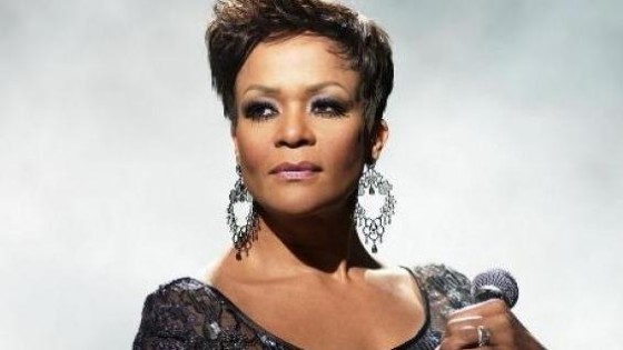 Theaterdiva en soul-zangeres Ruth Jacott op M&A Awards 2017