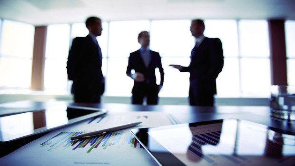 Zo ver reikt de arm van de commissaris