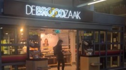 NS doet stationsrestaurants van de hand