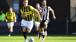 Vitesse bungelt nu overname na een jaar alsnog klapt