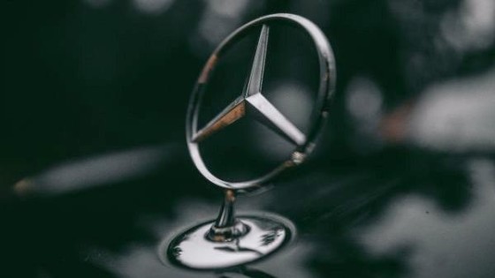 Autodealer Stern verkoopt meeste activiteiten aan Zweeds Hedin