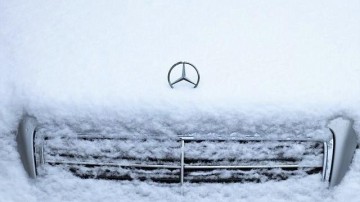 Mercedes verkoopt Russische activiteiten