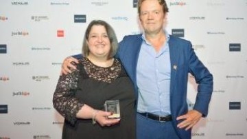 Clifford Chance wint Gouden Zandloper Legal Transformer Award 2022