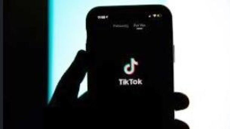 Rechter blokkeert ban op TikTok in appstores