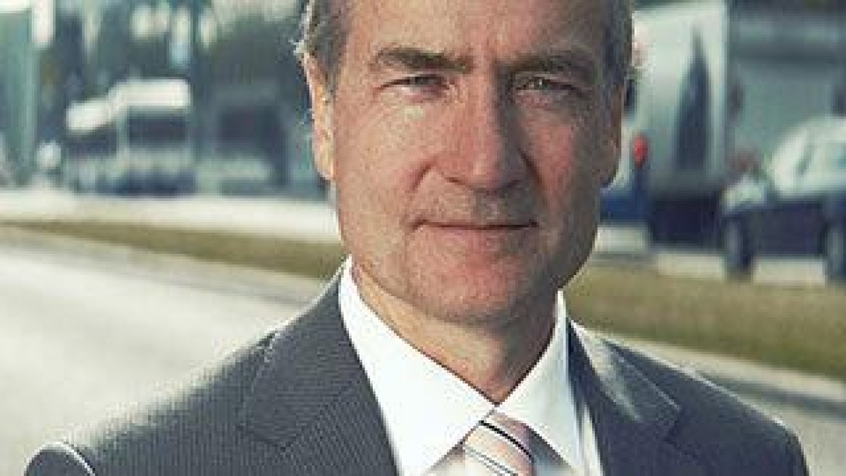 Stibbe-curator Toni van Hees aan de slag bij Perry Sport