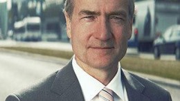 Stibbe-curator Toni van Hees aan de slag bij Perry Sport