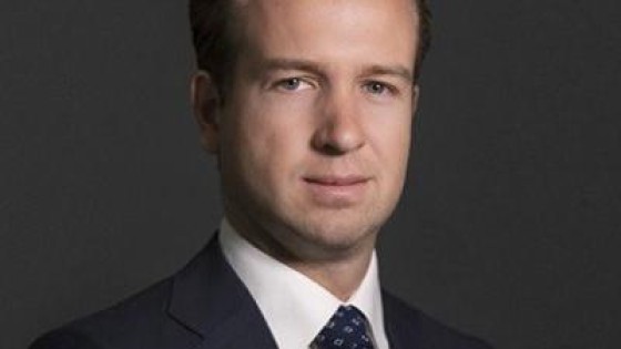 Max Oosterom naar CORP.