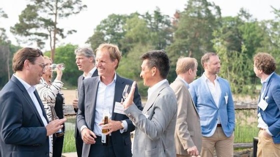 Professionals helpen elkaar tijdens coronacrisis