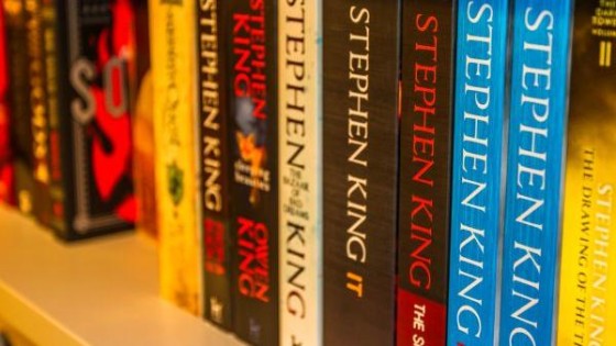 Paramount verkoopt uitgeverij aan KKR