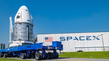 SpaceX diep in het rood in aanloop naar recordbeursgang
