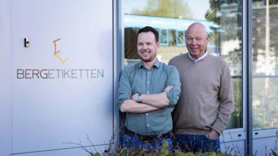 Zoon van de eigenaar neemt Berg Etiketten over