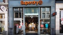 Modeketen Superdry probeert via beursexit te overleven