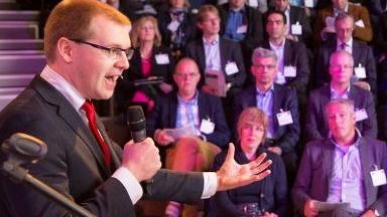 Alex van Groningen brengt Belgische en Nederlandse executives samen