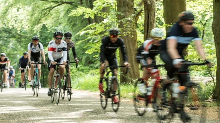 M&A-peloton met Sven Nys stukgeslagen op Amerongse Berg