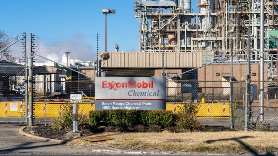 ExxonMobil: chemiefabrieken in VK en België in de verkoop