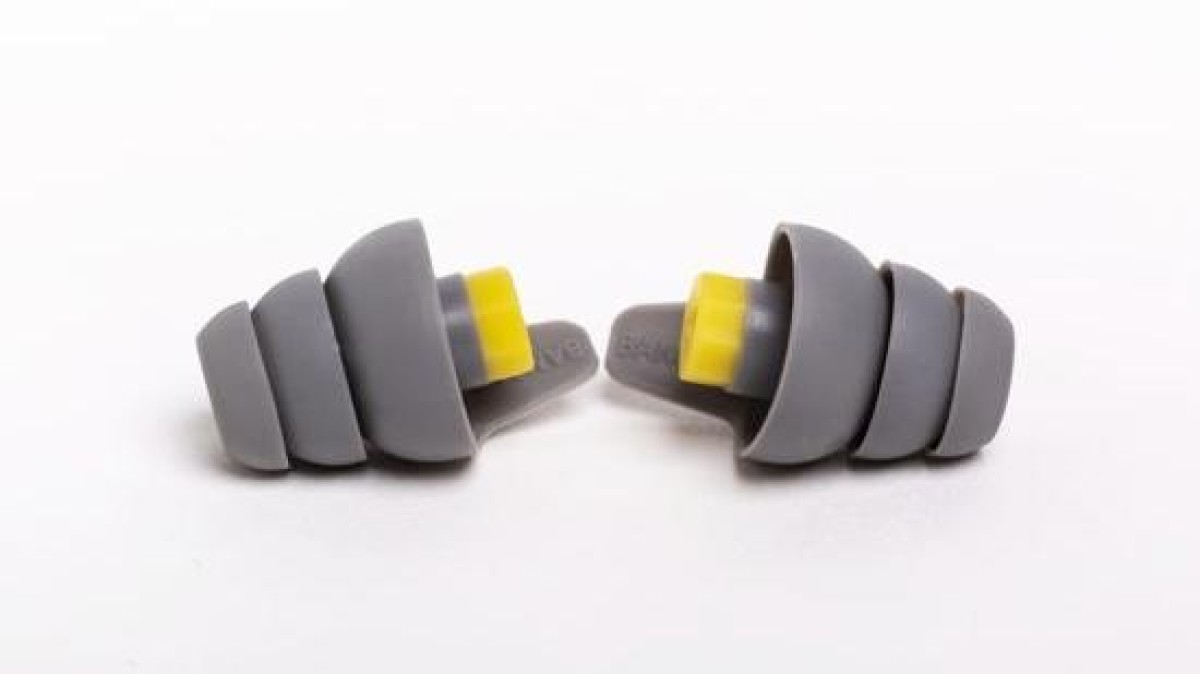 Alpine neemt Thunderplugs over