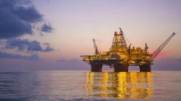 Geplaagd BP dumpt dure olievelden Golf van Mexico