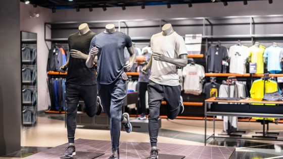 Moederbedrijf Perry Sport failliet, curator onderzoekt doorstart