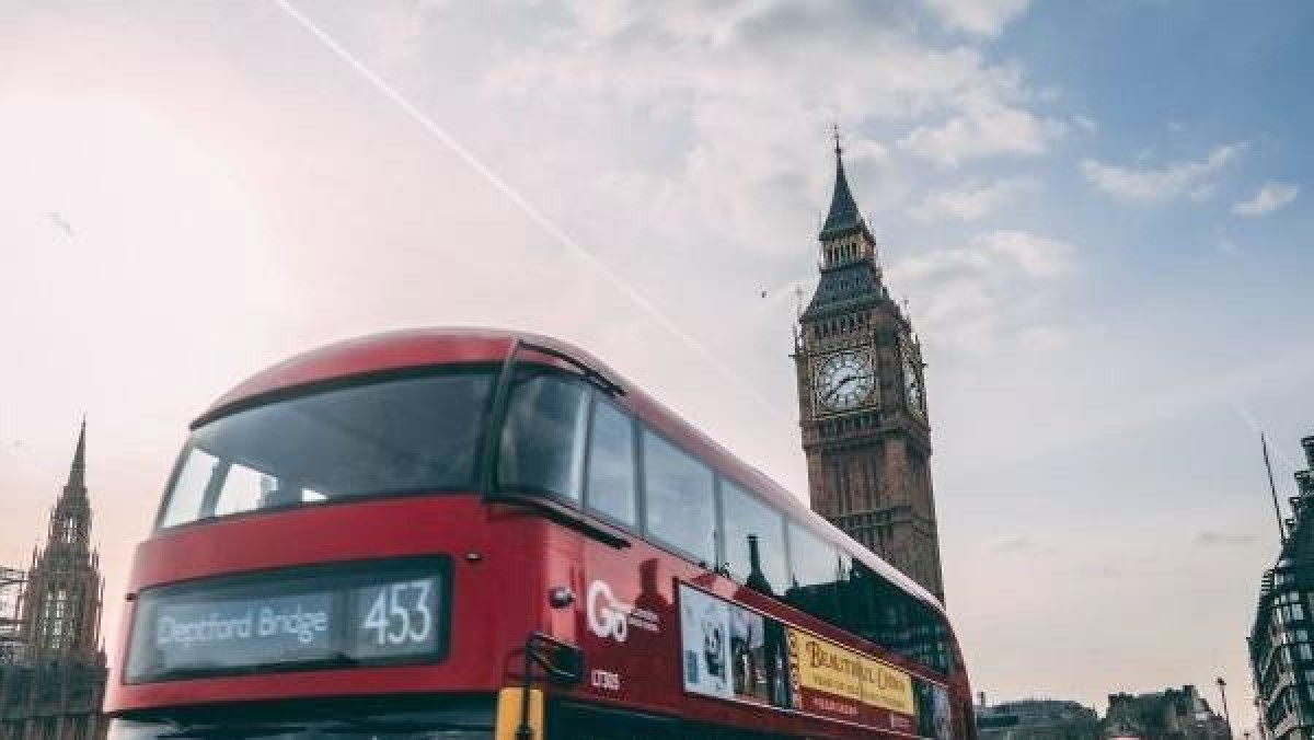 Bedrijf achter Londense dubbeldekkers in buitenlandse handen