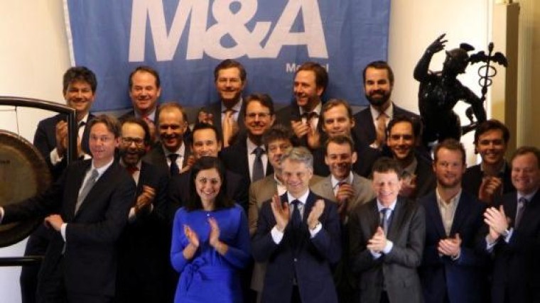 Winnaars M&A Awards 2016 openen beurs met een gongslag