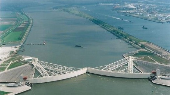 Standard Investment neemt belang in Hollandia