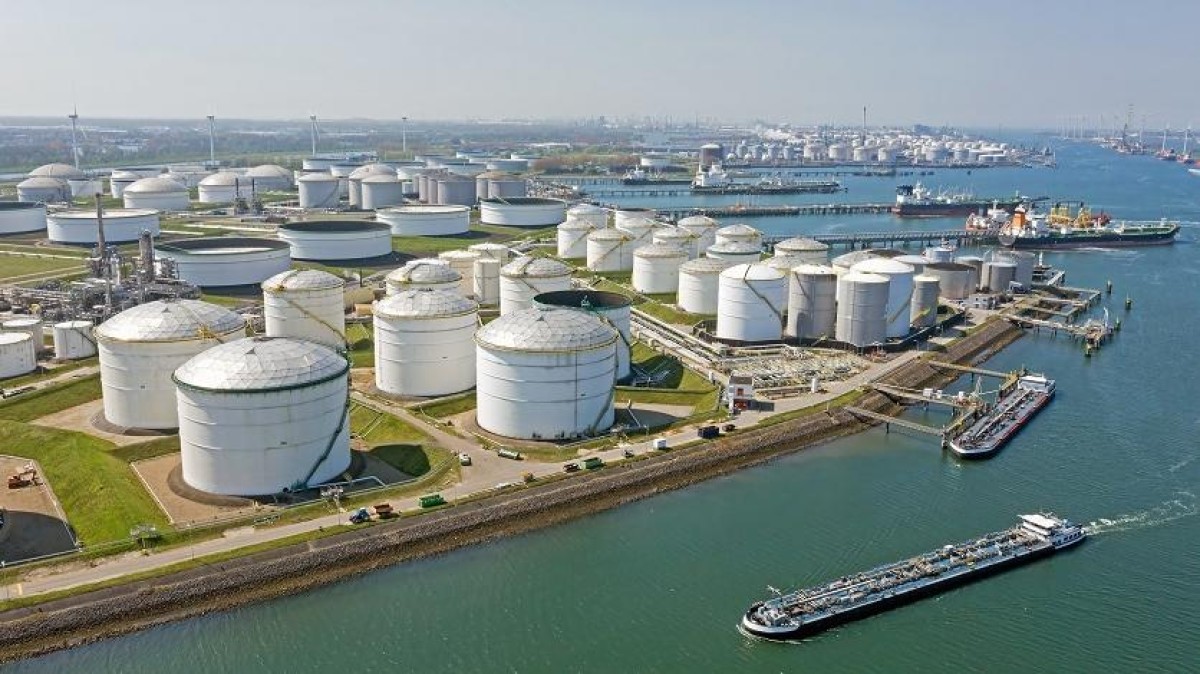 Trafigura-dochter koopt failliete tankterminal in Rotterdam