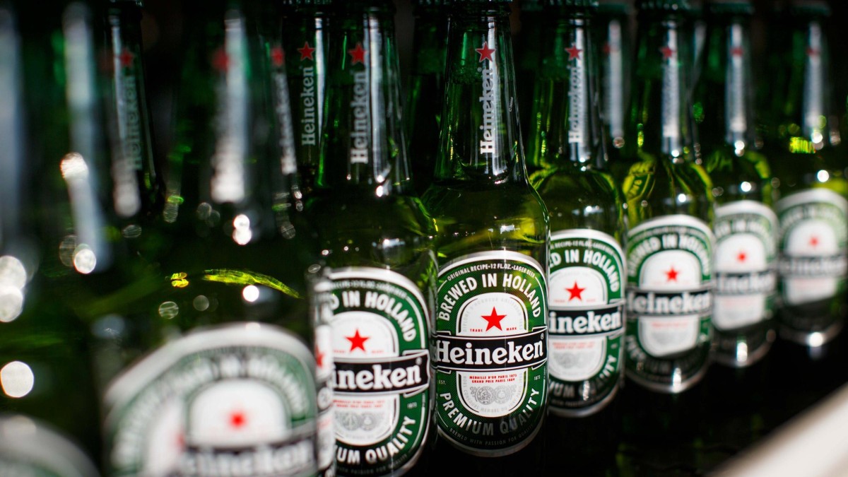 Toezichthouder uit zorgen pubdeal Heineken