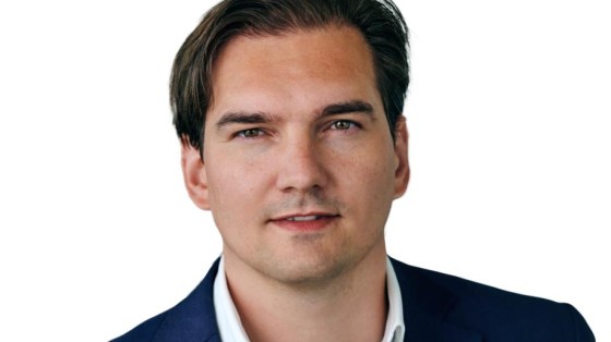 Stephan Huis in het Veld naar Baker McKenzie