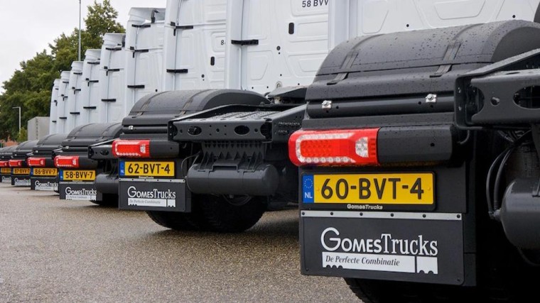 Dealer van Mercedes-trucks koopt twee branchegenoten