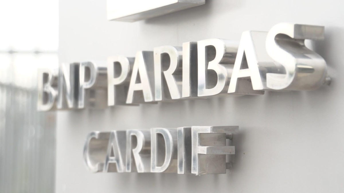 ABN AMRO stoot deelname af in Franse levensverzekeraar