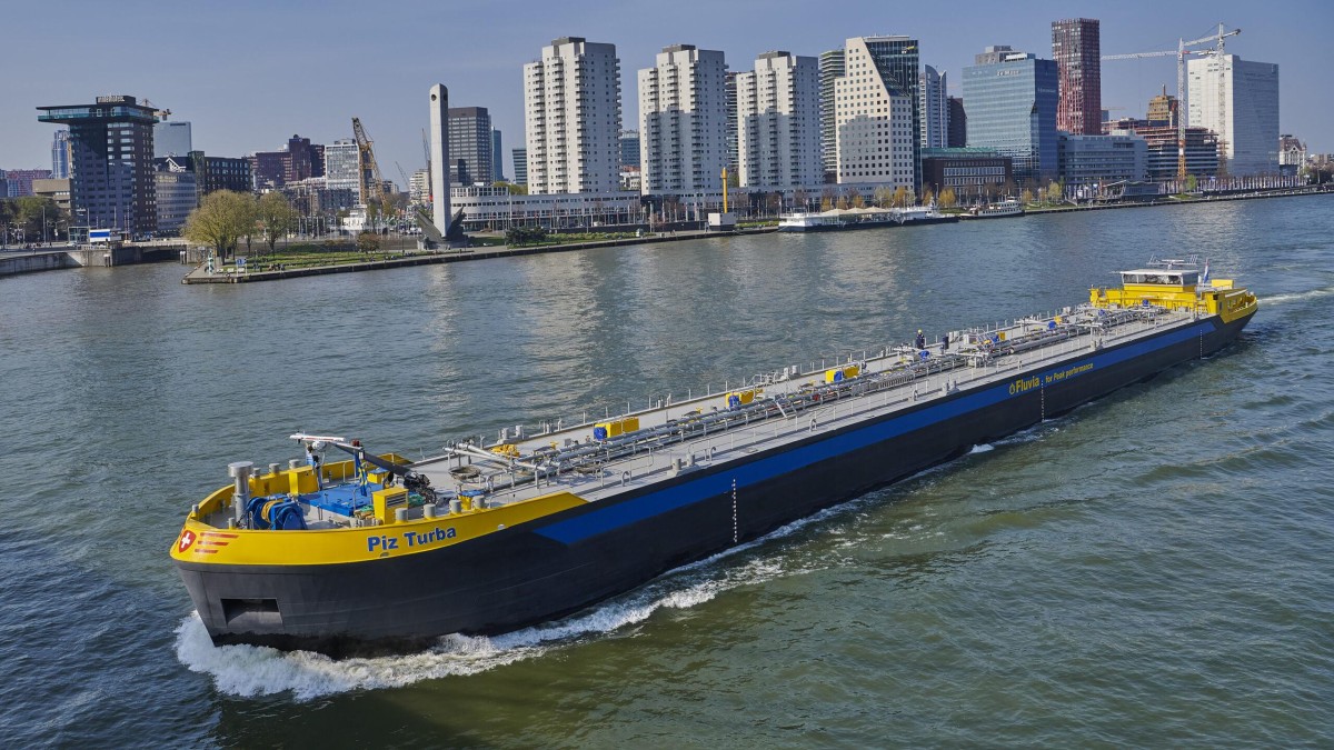 Rotterdamse reder neemt kleinere branchegenoot over